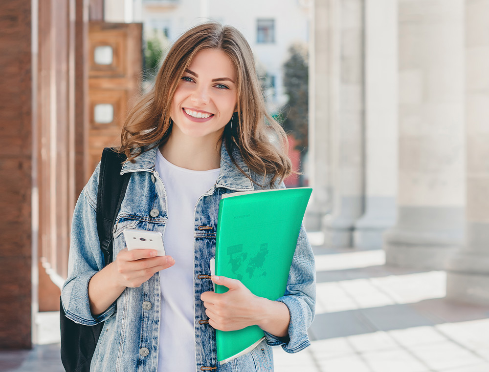 CARPETA LIDERPAPEL ESCAPARATE 20 FUNDAS POLIPROPILENO DIN A4 VERDE TRANSLUCIDO