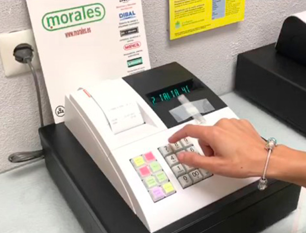 REGISTRADORA ECR SAMPOS ER-057 S BLANCA 14 DEPARTAMENTOS DISPLAY VFD ANTIREFLEJOS CONFORME