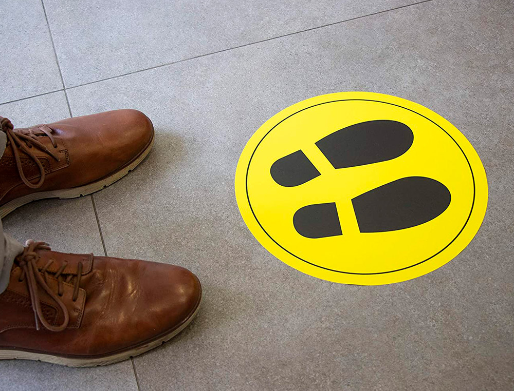 CIRCULO DE SEÑALIZACION ADHESIVO APLI PARA SUELO PVC 100 MC PIES COLOR AMARILLO/NEGRO DIAMETRO 30 CM