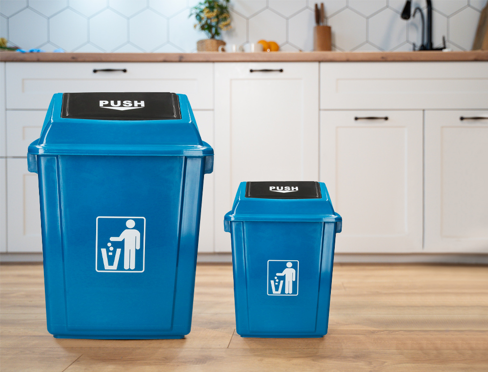 PAPELERA CONTENEDOR Q-CONNECT PLASTICO CON TAPA DE BALANCIN 20 LITROS AZUL 340X240X450 MM