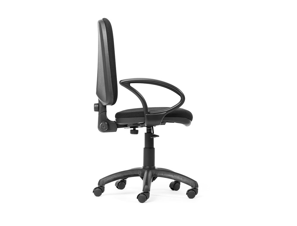 SILLA ROCADA DE OFICINA BRAZOS FIJOS BASE NYLON RESPALDO Y ASIENTO TELA IGNIFUGA NEGRO