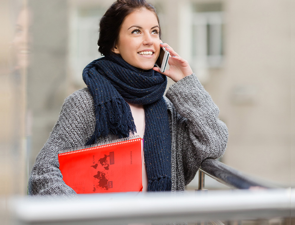 CARPETA LIDERPAPEL ESCAPARATE CON ESPIRAL 80 FUNDAS POLIPROPILENO DIN A4 ROJO