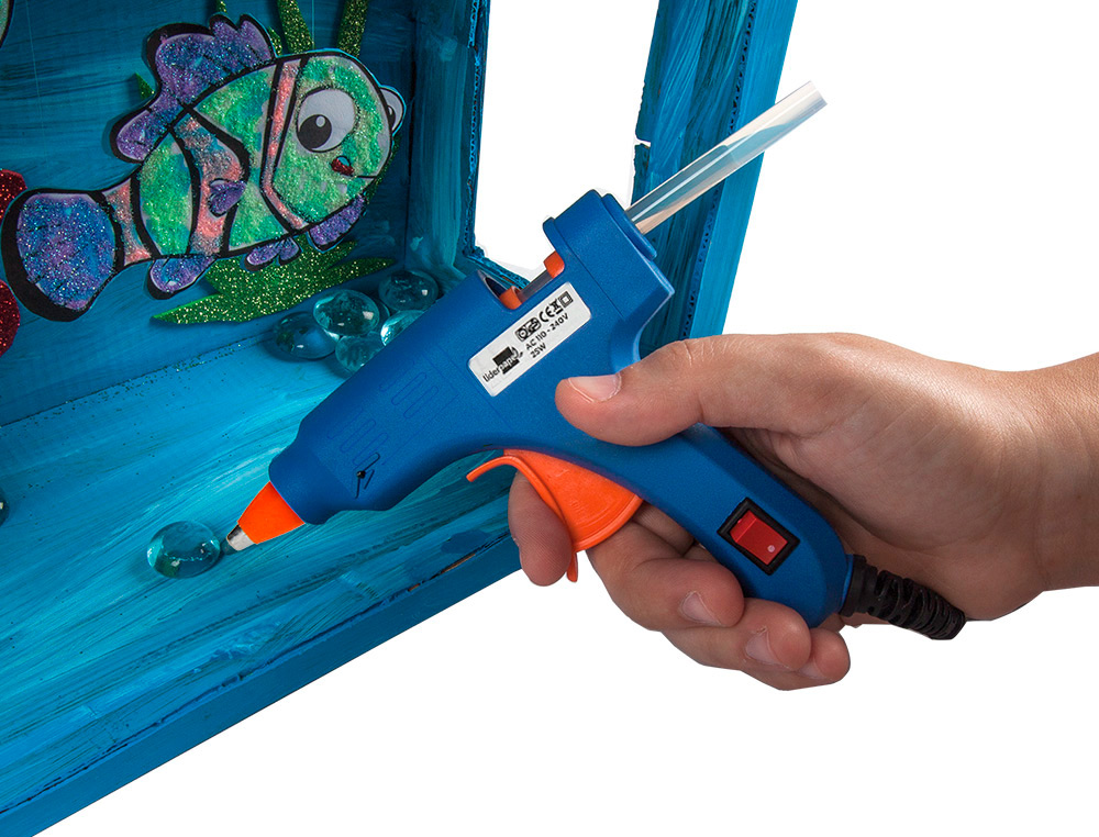 PISTOLA DE SILICONA CALIENTE MINI LIDERPAPEL DE 25 W CON GATILLO DISPENSADOR Y 2 BARRAS DE REPUESTO DE 7 MM